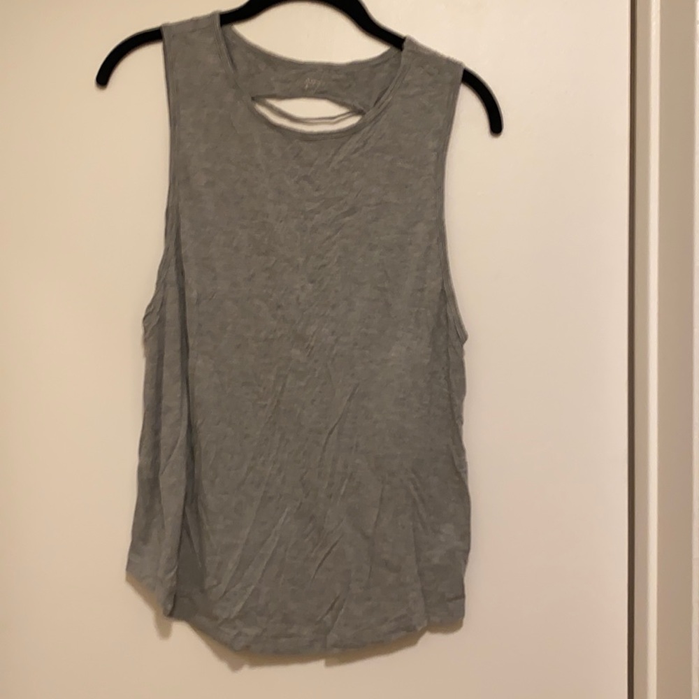 Workout tank top